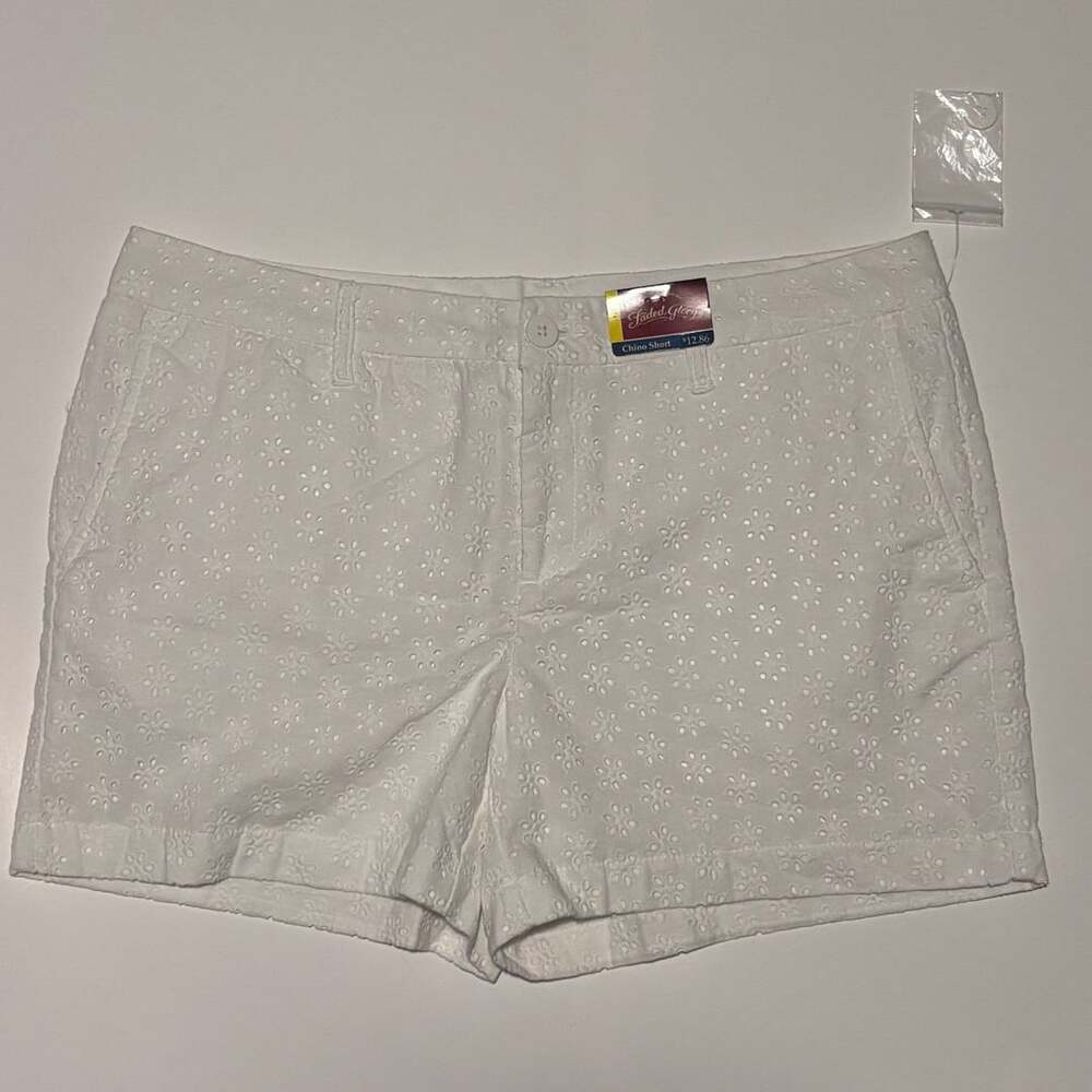 Faded Glory White Eyelet Floral Chino women’s Shorts Size 14